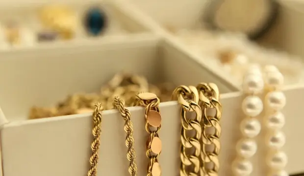 VÀNG BẠC MỘT HOÀ- CẦM ĐỒ