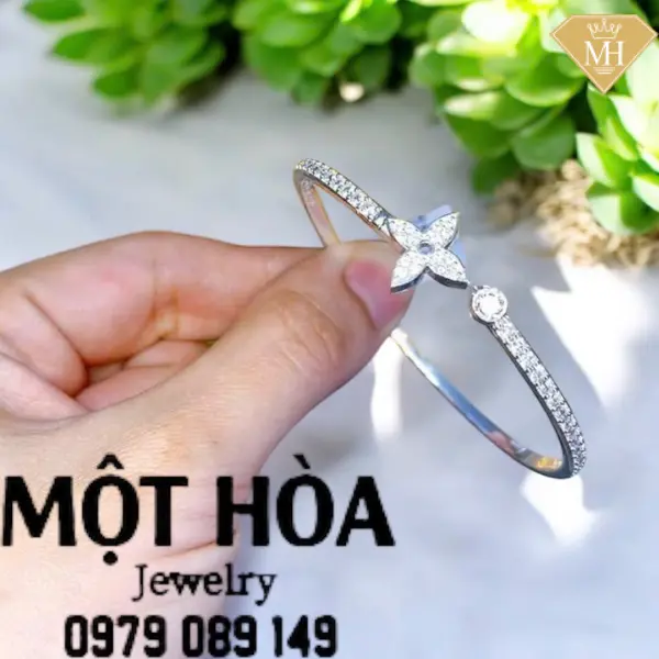  VÀNG BẠC MỘT HOÀ- CẦM ĐỒ