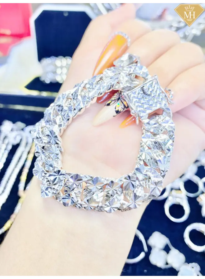 VÀNG BẠC MỘT HOÀ- CẦM ĐỒ
